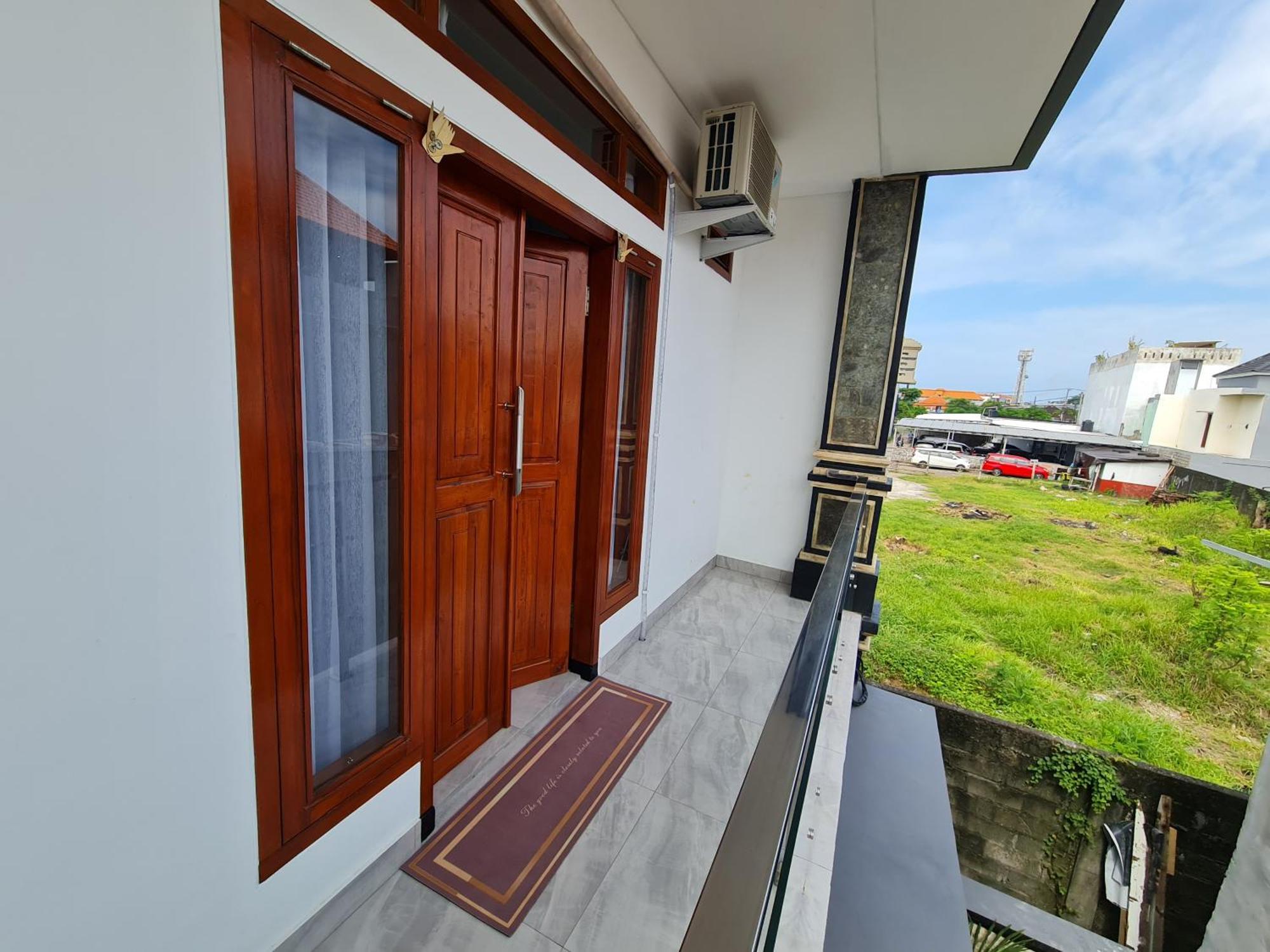 Shin In Bali Hotel Кута Екстериор снимка